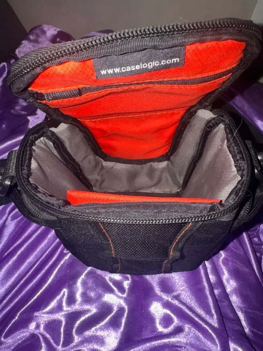 Case Logic TBC-409 Compact System Camera PowerShot DSLR Shoulder Bag